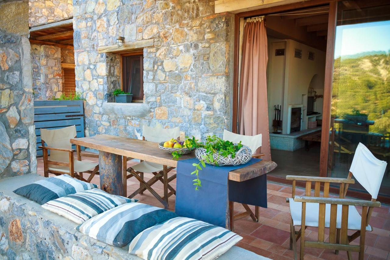 Aparthotel Pezoulia à Selakano Extérieur photo